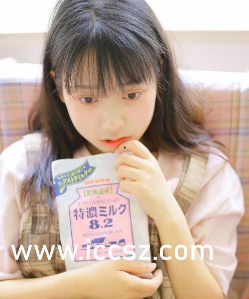 伊人成综合草草在线视频,揭秘热门视频平台的魅力与争议